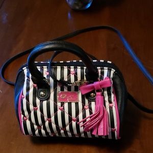 EUC Betsey Johnson crossbody purse